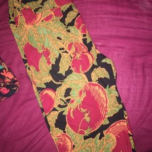 OS LuLaRoe Leggings!